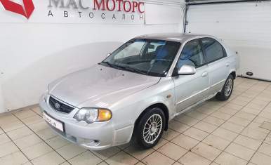 Kia Shuma